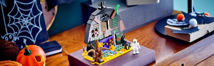 Image du produit LEGO Grange d'Halloween (40721, LEGO Icons)
