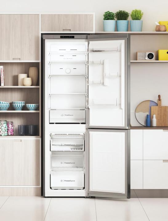 Actual product image Indesit INFC9 TI22X Free-standing fridge freezer 367 L E Stainless steel (367 l)