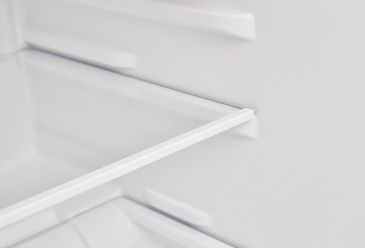 Actual product image Telefunken CF-32-152-W Desktop refrigerator ws 73/8L D 83.8x48x56 (81 l)