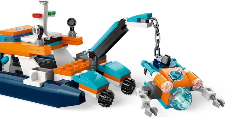 Actual product image LEGO 60377 Marine explorer boat (60377, LEGO City)