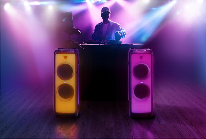 Produktbild Medion LIFE® X61200 Partylautsprecher, Bluetooth®-Soundsystem, LED-Frontpanel mit spektakulärer & mehrfarbi (Netzbetrieb)
