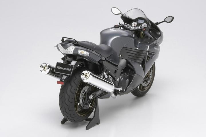 Produktbild Tamiya Kawasaki ZZR1400