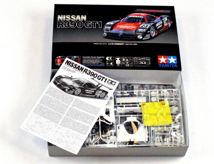 Produktbild Tamiya Nissan R 390 GT1