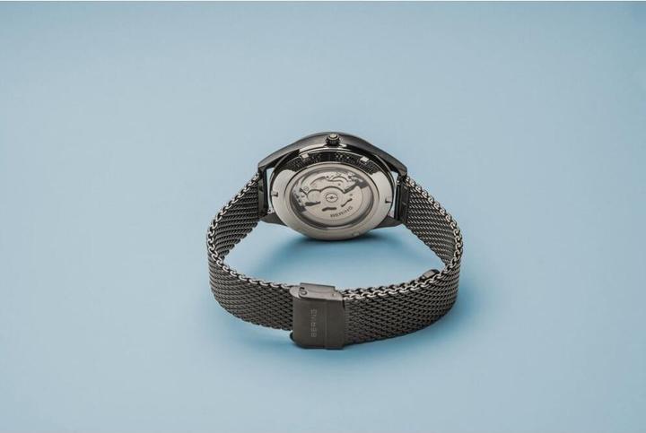 Produktbild Bering Milanaise Armbanduhr (Analoguhr, 43 mm)