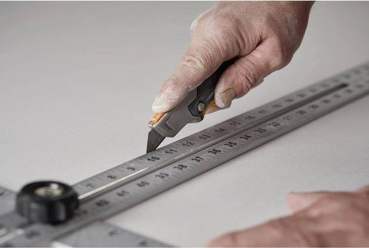 Produktbild Fiskars Universalmesser mit feststehender Klinge, Länge 18,2 cm, Rostfreier Stahl/Kunststoff, Schwar (Cutter)