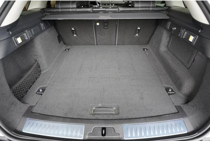 Actual product image Aristar Boot Pan for Range Rover Velar from 2020 to date