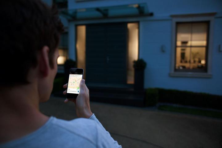 Immagine prodotto Philips Tonalità di bianco e colore Espansione dell'ambiente (E14, 6.50 W, 470 lm, 1 x, G)