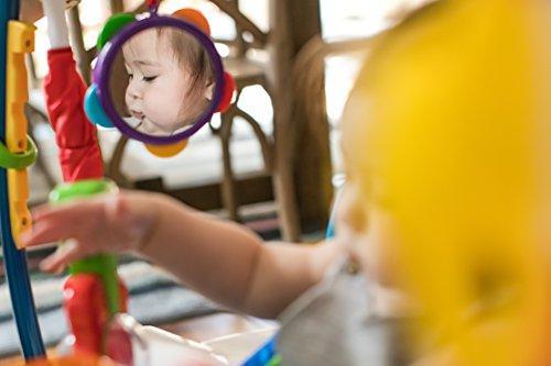 Produktbild Baby Einstein Spring und Spielcenter mit Lichtern