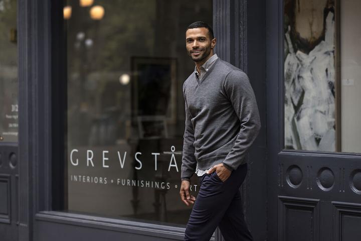 Actual product image Cutter & Buck Everett V-neck Men (M)