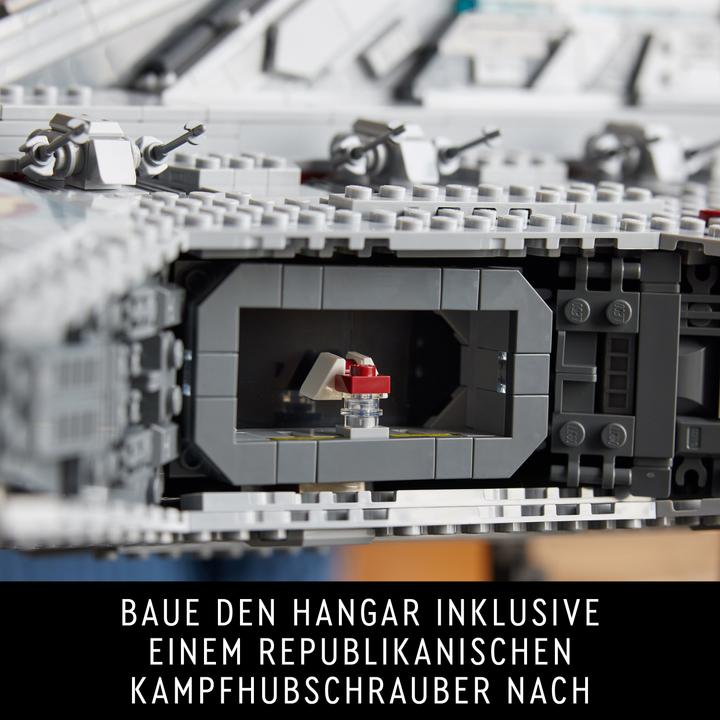 Actual product image LEGO UCS Venator-class Republic Attack Cruiser (75367, LEGO Star Wars, LEGO Rare Sets)