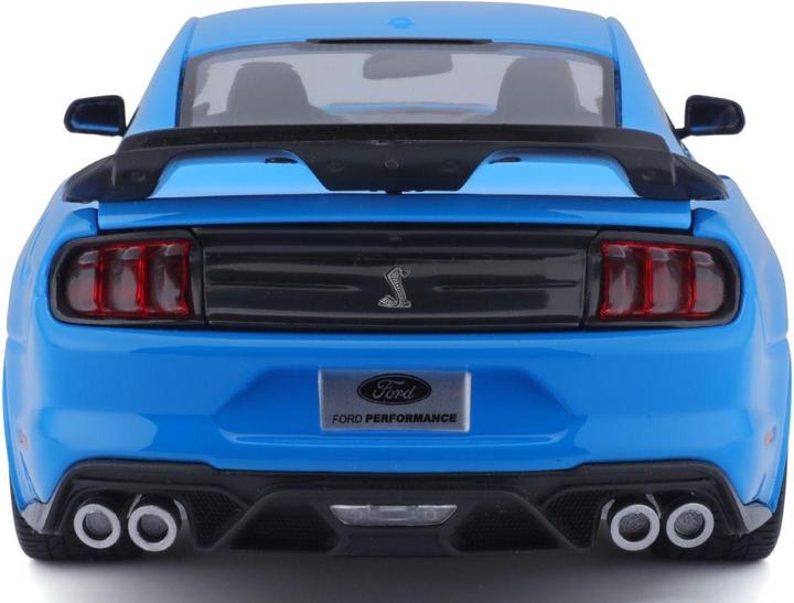 Actual product image Maisto Mustang Shelby GT500 2020 1/18 blue