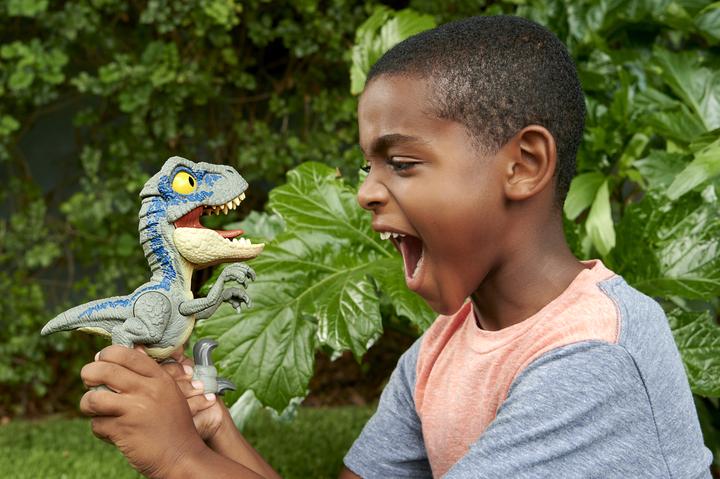 Immagine prodotto Jurassic World Mega Roar Velociraptor