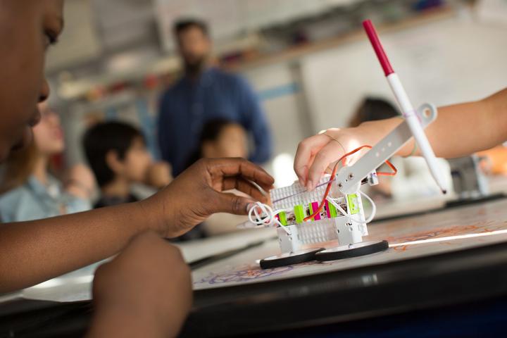Actual product image Littlebits STEAM Student Set, Experiment kit, Engineering, 8 yr(s)