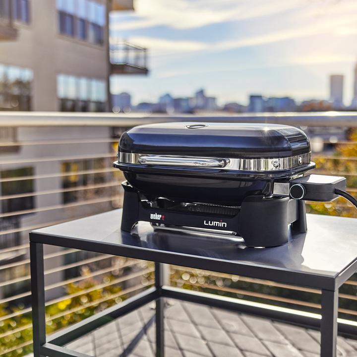 Actual product image Weber Lumin Compact (2.20 kW)