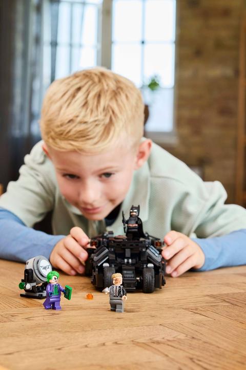 Image du produit LEGO Batman Tumbler vs. Two Face & The Joker (76303, LEGO DC)