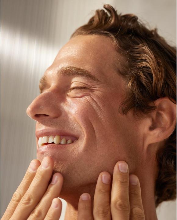 Immagine prodotto Nivea Men Sensitive Schützende Feuchtigkeitspflege LSF30 (50 ml, Crema da giorno, SPF 30)