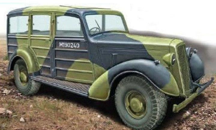 Ace Woodie Super Snipe Station Wagon