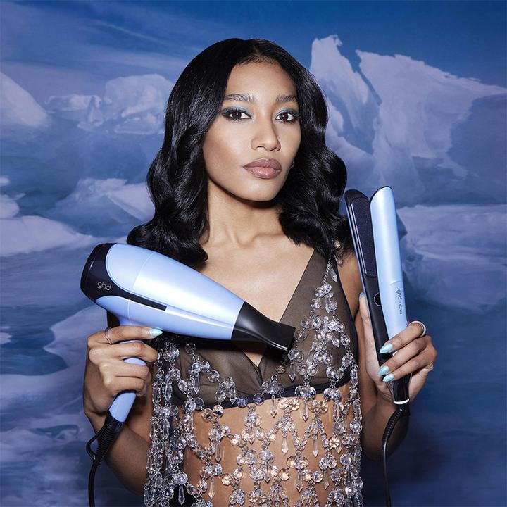 Immagine prodotto ghd chronos™ & helios® Limited Edition Deluxe - Piastra e asciugacapelli in blu ghiaccio