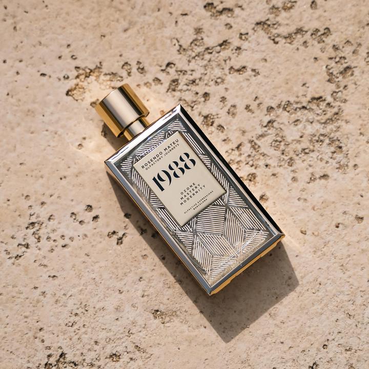 Immagine prodotto Rosendo Mateu Olfactive Expressions Rosendo Mateu Viaggi Olfattivi 1988 100 ml (Eau de parfum, 100 ml)