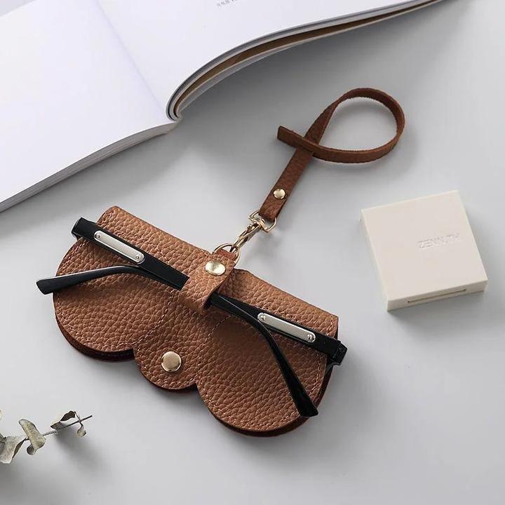 Only-Bags.Store Geprägte Brillenhülle Niedliche hängende PU Leder Sonnenbrillen Lesebrillen Aufbewahrungstasche