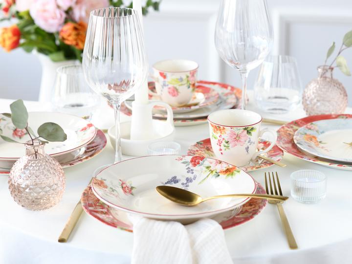 Actual product image CreaTable Crimson (30 Piece)