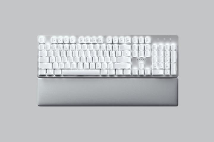 Actual product image Razer Pro Type Ultra (US, Wireless, Cable)