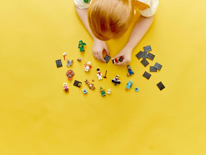 Actual product image LEGO Series 23 (71034, LEGO Minifigures)