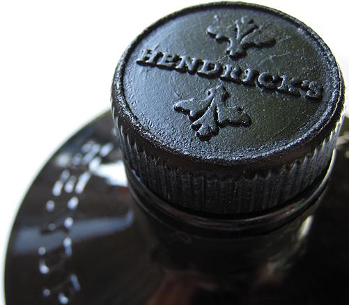Produktbild Hendrick's Gin (1 x 70 cl)