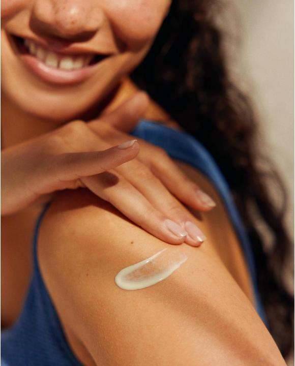 Immagine prodotto NIVEA Protect&Moisture (Latte solare, SPF 50+, 100 ml, 100 g)