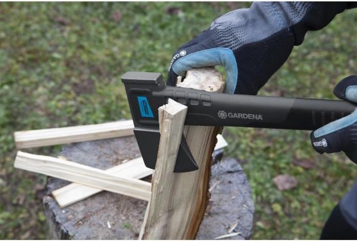 Actual product image Gardena Universal axe 900 B
