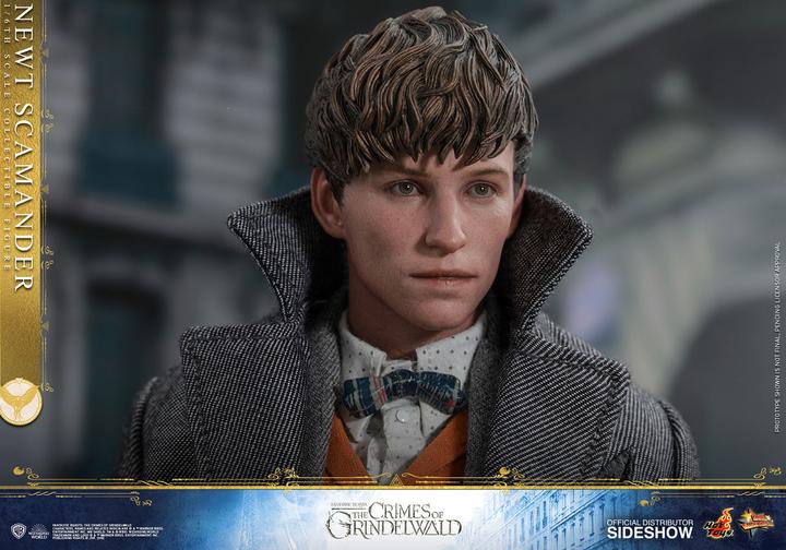 Produktbild Hot Toys Phantastische Tierwesen 2 “Newt Scamander” 1/6 Scale Figur