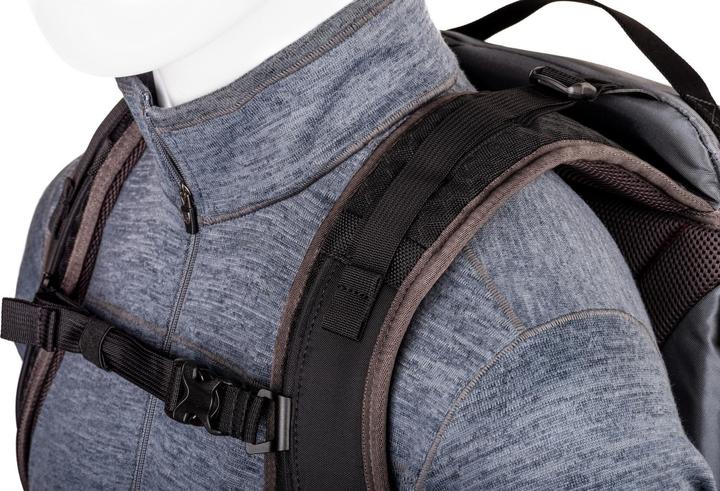 Actual product image Mindshiftgear PhotoCross 15L (Camera shoulder bag, 20 l)