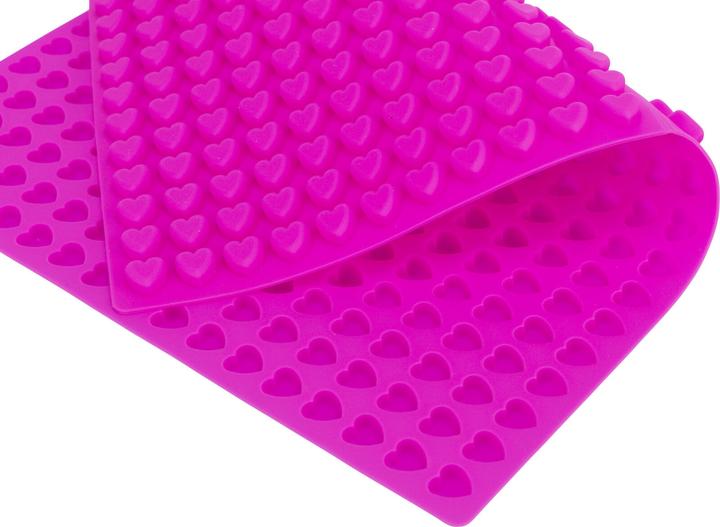 Actual product image Trixie Baking Mat with Hearts, Silicone, 38 × 28 cm, Pink (Snack bag dog)