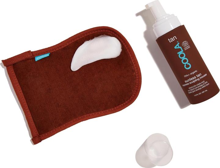 Produktbild Coola Suncare Sunless Tan Express Sculpting Mousse (Selbstbräunungsspray, 207 ml)