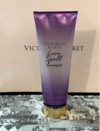 Victoria's Secret Victorias Secret - Love Spell Shimmer Body Lotion 236ml (Körperlotion, 236 ml)