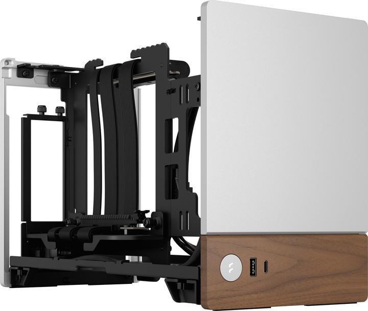 Actual product image Fractal Terra (Mini-ITX)