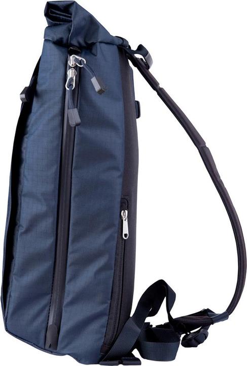 Actual product image F-Stop Fitzroy Navy (11 l)