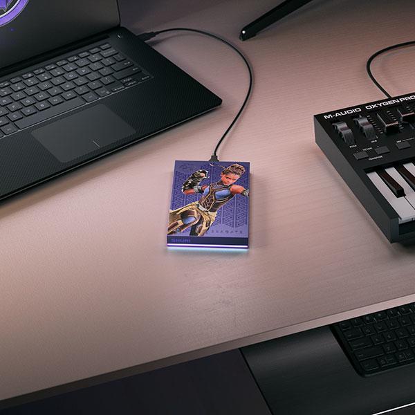 Produktbild Seagate FireCuda Gaming Hard Drive 2TB USB 3.0 Shuri Special Edition (2 TB)