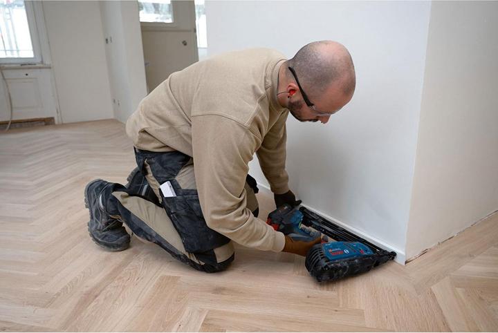 Actual product image Bosch Professional Cordless wood nailer GNH 18V-64 MD, in box
