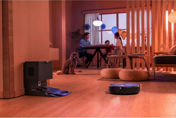 Produktbild iRobot Roomba Combo j7+ (Saugwischroboter)