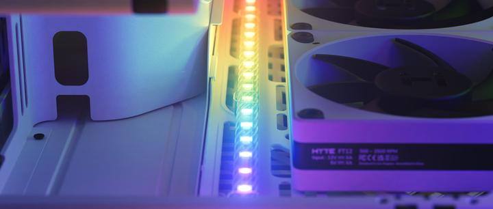 Actual product image Hyte Ls10 RGB Light Strips Blk 3pk (Green, Blue, Red)