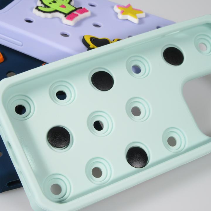 Actual product image PhoneLook Coque Case épais en silicone avec des trous pour les stickers à fixer clair (Apple iPhone 14)