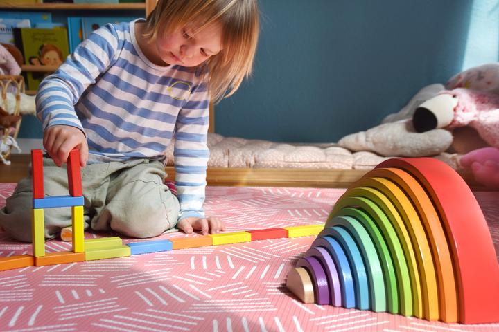 Immagine prodotto small foot Arcobaleno con blocchi di legno XL