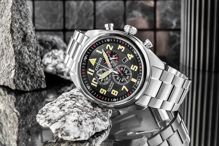 Produktbild Citizen AT2480-81E Eco-Drive Super-Titanium Chronograph 43mm (Chronograph, 43 mm)