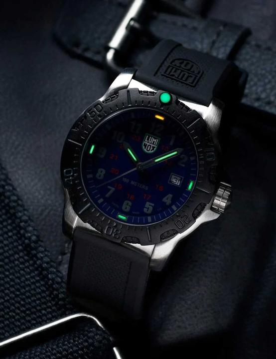 Produktbild Luminox X2.2133 Manta Ray Steel Herrenuhr 45mm 10ATM (Taucheruhr, 45 mm)