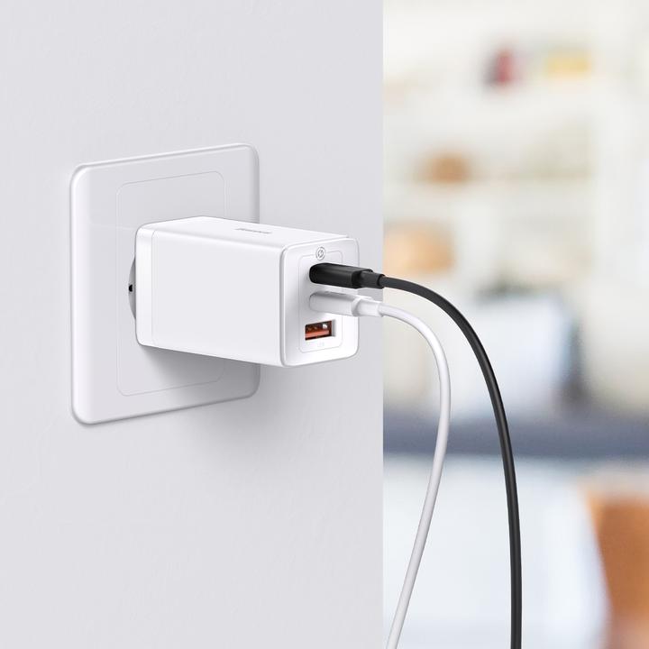 Produktbild Baseus GaN5 Pro Dual USB-C und USB-A Fast Charger (65 W)