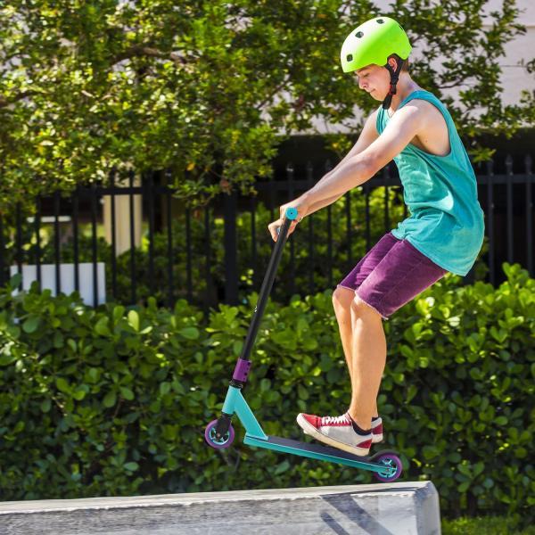 Image du produit Juskys Stunt Scooter avec direction à 360