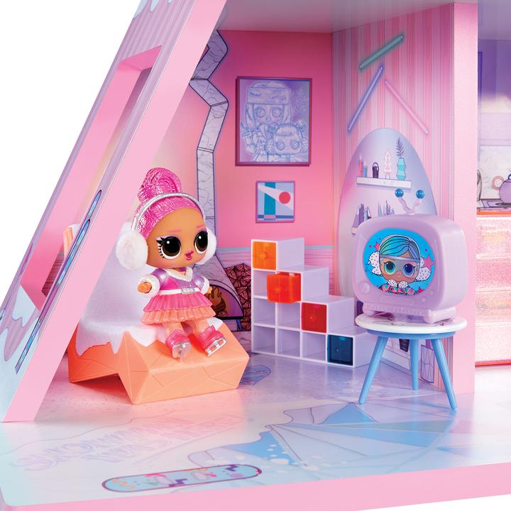 Actual product image L.O.L. Surprise! Surprise Winter Snow Chalet
