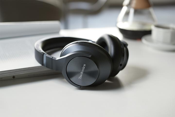 Image du produit Technics EAH-A800E (ANC, 50 h, Sans fil, Filaire)