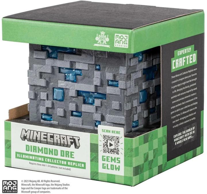 Produktbild Noble Collection Minecraft Replik Illuminating Diamond Ore Cube 10 cm
